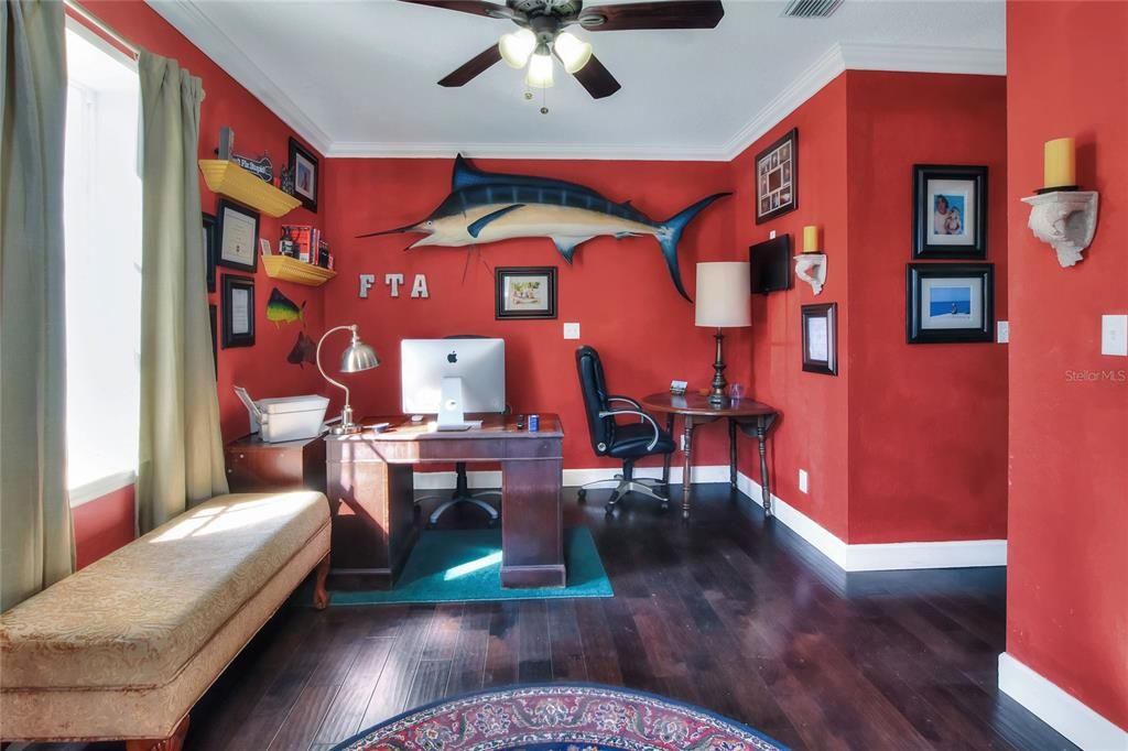 For Sale: $1,460,000 (6 beds, 7 baths, 6500 Square Feet)