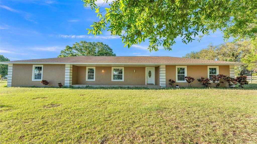 Vendido Recientemente: $589,000 (5 camas, 3 baños, 2352 Pies cuadrados)