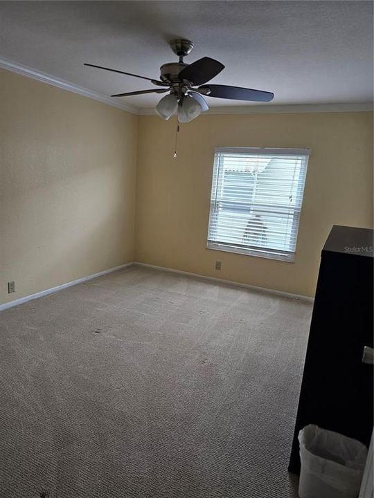 Active With Contract: $154,900 (2 beds, 2 baths, 1404 Square Feet)