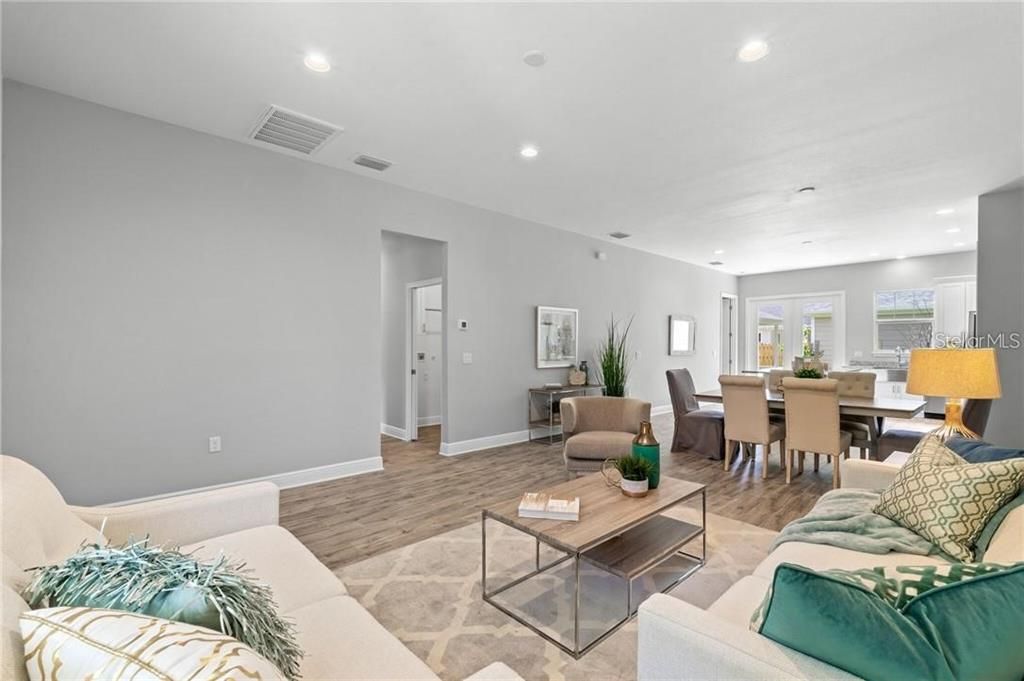 For Sale: $395,000 (3 beds, 2 baths, 1533 Square Feet)