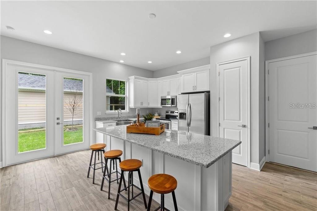 For Sale: $395,000 (3 beds, 2 baths, 1533 Square Feet)