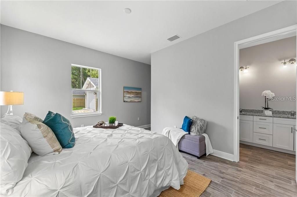 For Sale: $395,000 (3 beds, 2 baths, 1533 Square Feet)