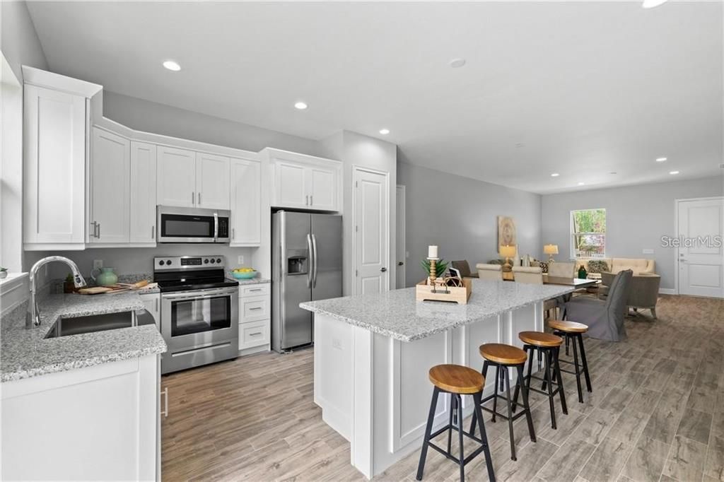 For Sale: $395,000 (3 beds, 2 baths, 1533 Square Feet)