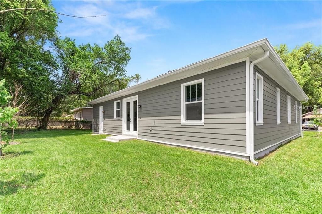 For Sale: $395,000 (3 beds, 2 baths, 1533 Square Feet)