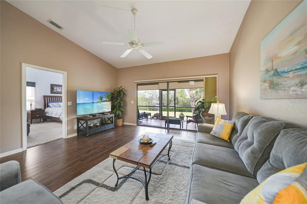 Active With Contract: $259,900 (3 beds, 2 baths, 1631 Square Feet)
