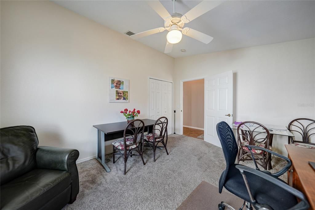 Active With Contract: $259,900 (3 beds, 2 baths, 1631 Square Feet)