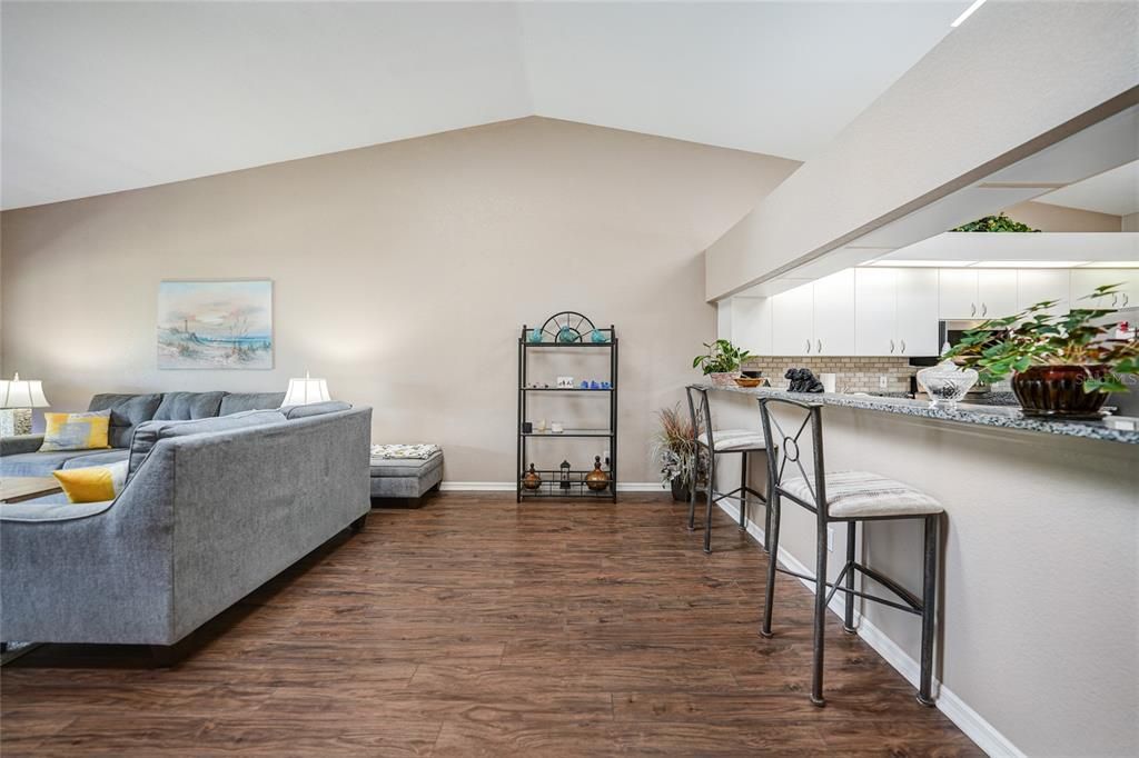 Active With Contract: $259,900 (3 beds, 2 baths, 1631 Square Feet)
