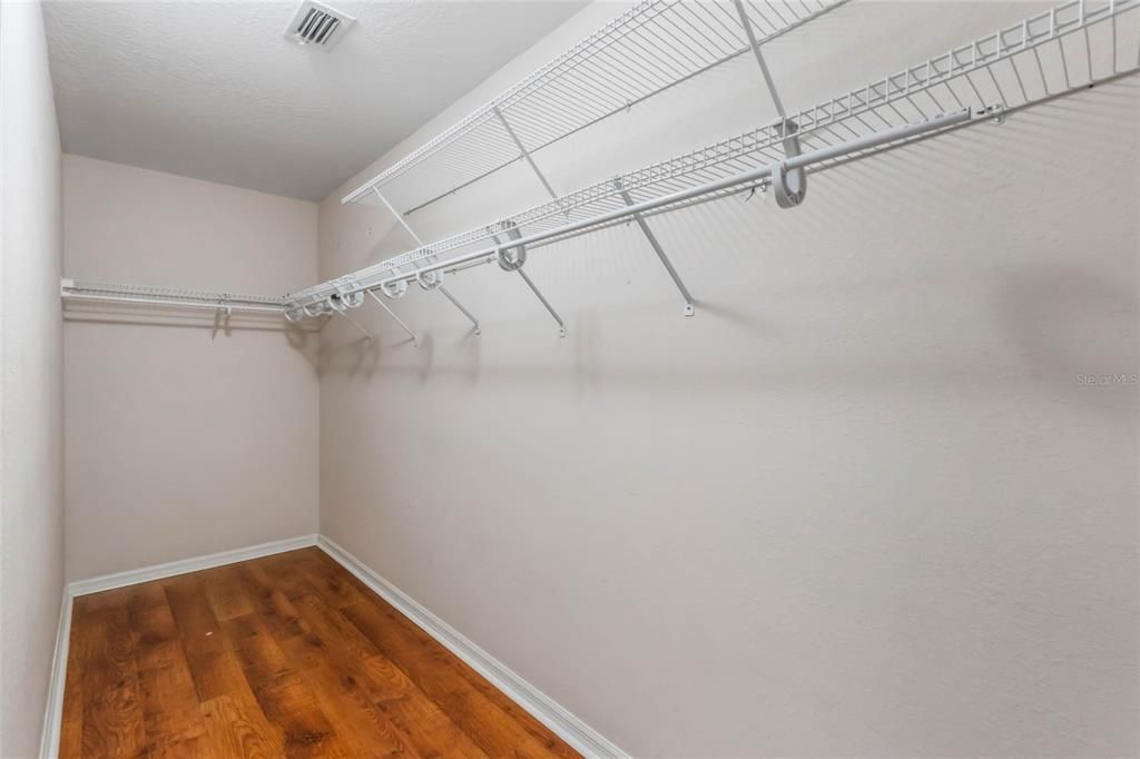 For Sale: $265,000 (2 beds, 2 baths, 1537 Square Feet)