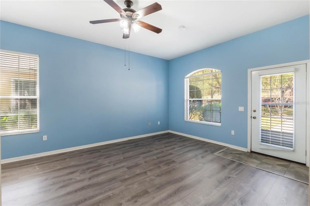 For Sale: $265,000 (2 beds, 2 baths, 1537 Square Feet)