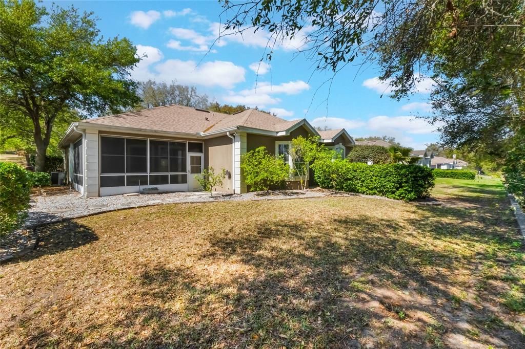 For Sale: $265,000 (2 beds, 2 baths, 1537 Square Feet)