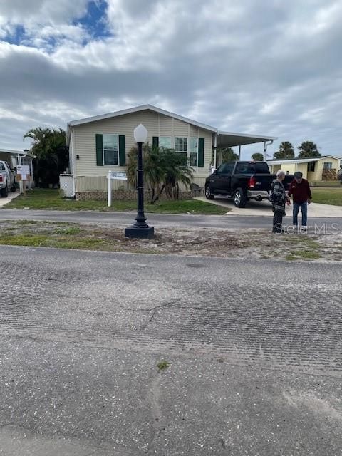 Vendido Recientemente: $230,000 (3 camas, 2 baños, 1248 Pies cuadrados)