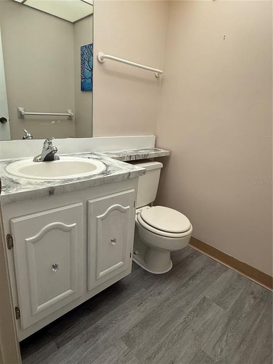 Activo con contrato: $90,000 (1 camas, 1 baños, 779 Pies cuadrados)