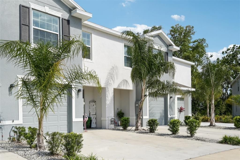 For Sale: $289,999 (3 beds, 2 baths, 1695 Square Feet)