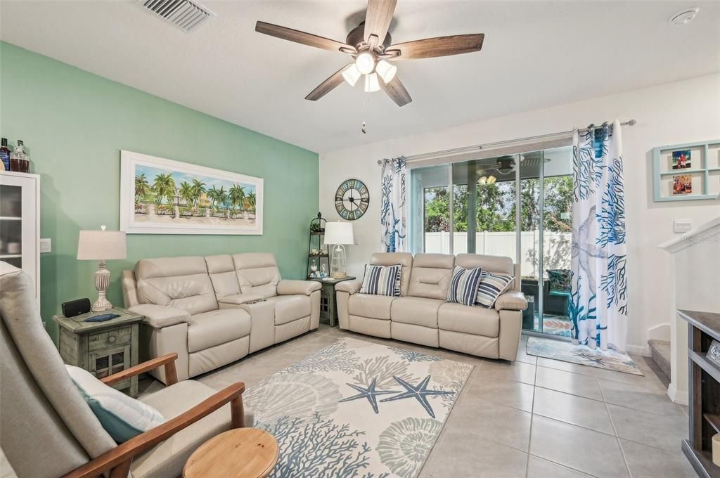 For Sale: $289,999 (3 beds, 2 baths, 1695 Square Feet)