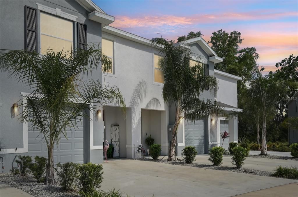 For Sale: $289,999 (3 beds, 2 baths, 1695 Square Feet)