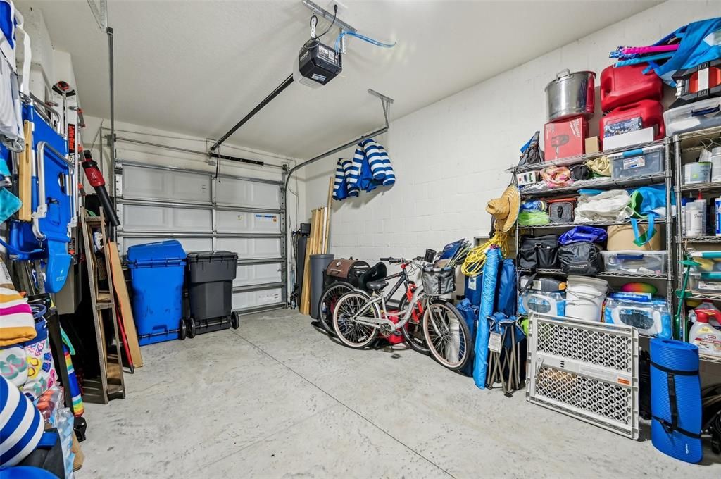 For Sale: $289,999 (3 beds, 2 baths, 1695 Square Feet)