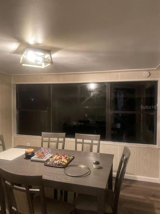 For Sale: $305,000 (3 beds, 1 baths, 1244 Square Feet)