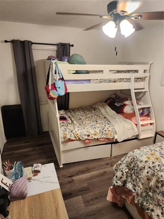 For Sale: $305,000 (3 beds, 1 baths, 1244 Square Feet)