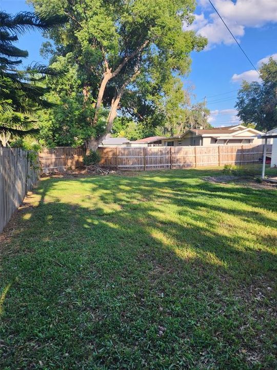 For Sale: $305,000 (3 beds, 1 baths, 1244 Square Feet)