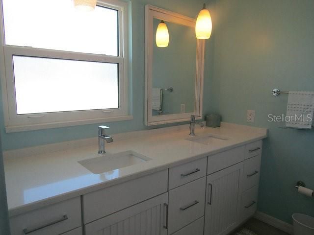 For Rent: $3,200 (1 beds, 1 baths, 754 Square Feet)