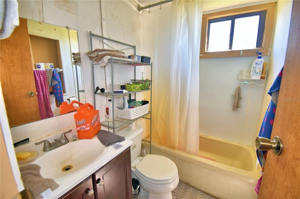 En Venta: $275,000 (4 camas, 1 baños, 924 Pies cuadrados)