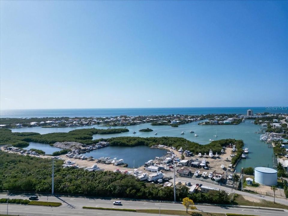 На продажу: $13,000,000 (0 спален, 0 ванн, 0 Квадратных фут)