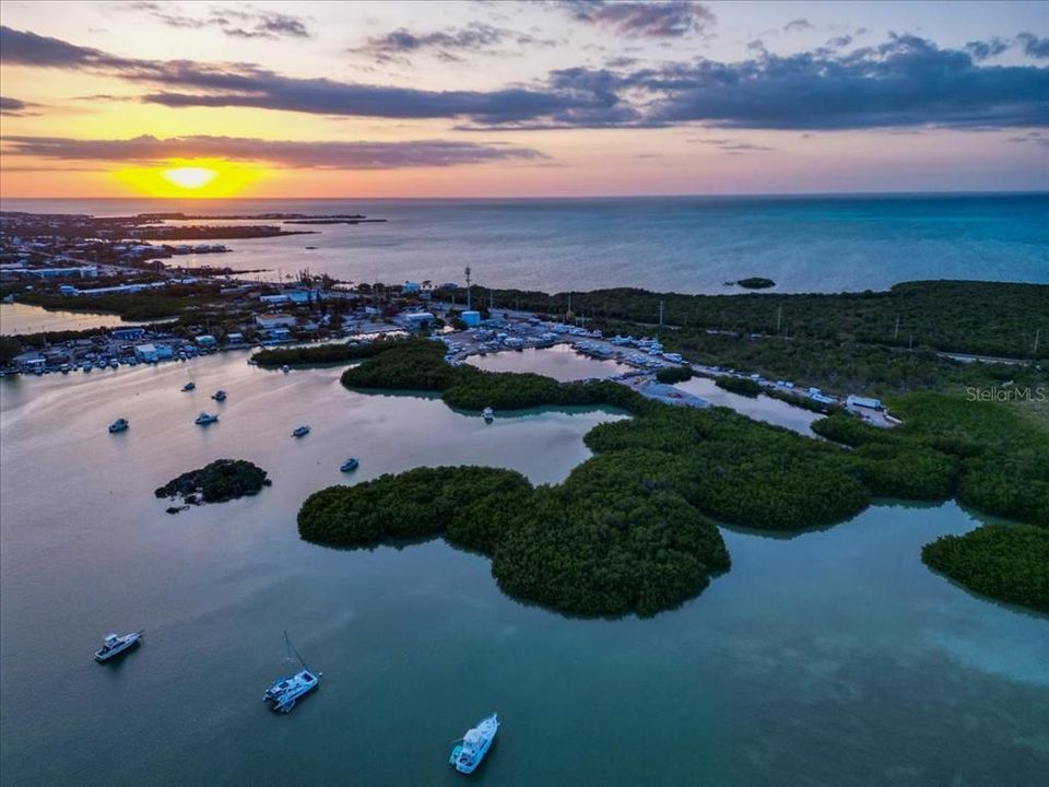 На продажу: $13,000,000 (0 спален, 0 ванн, 0 Квадратных фут)