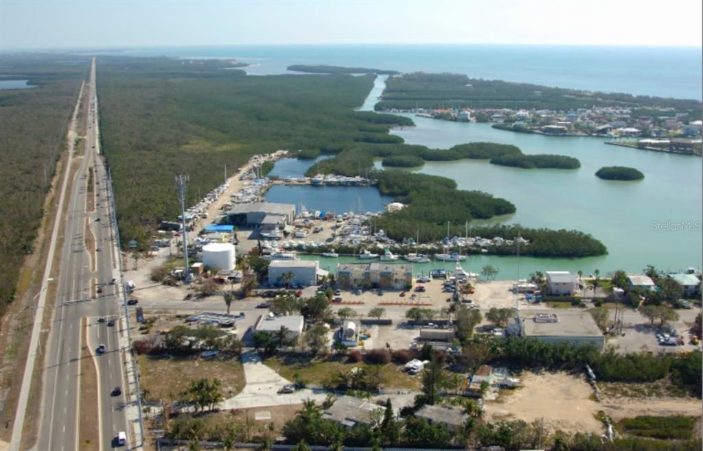 На продажу: $13,000,000 (0 спален, 0 ванн, 0 Квадратных фут)