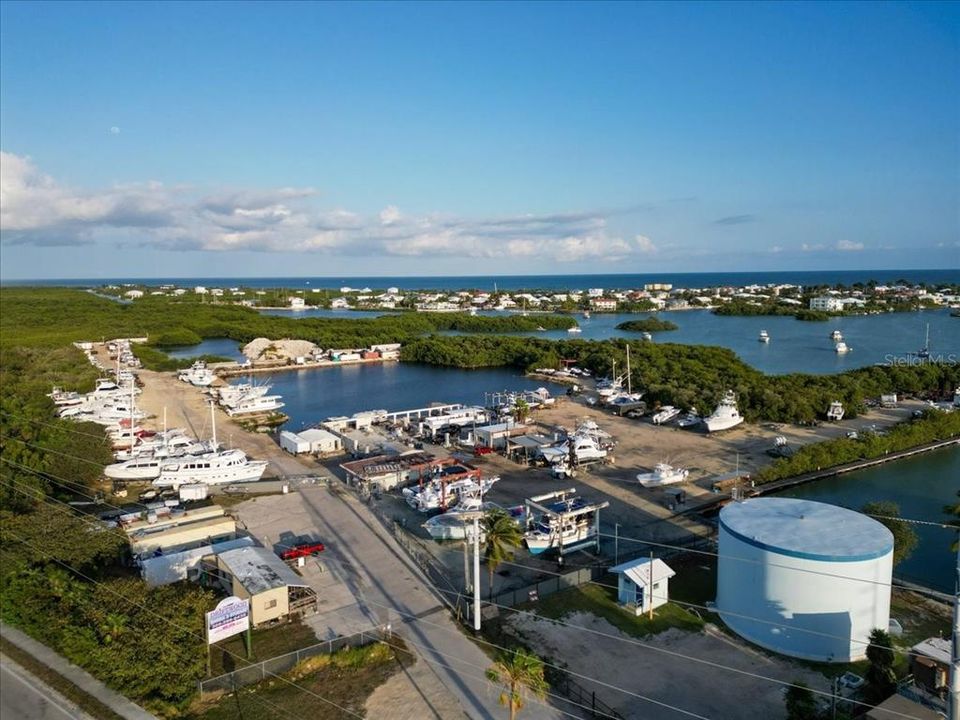 На продажу: $13,000,000 (0 спален, 0 ванн, 0 Квадратных фут)