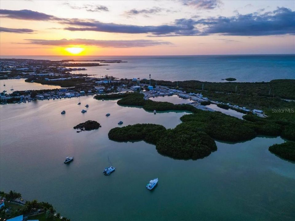 На продажу: $13,000,000 (0 спален, 0 ванн, 0 Квадратных фут)