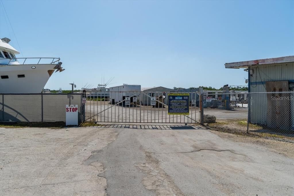 На продажу: $13,000,000 (0 спален, 0 ванн, 0 Квадратных фут)