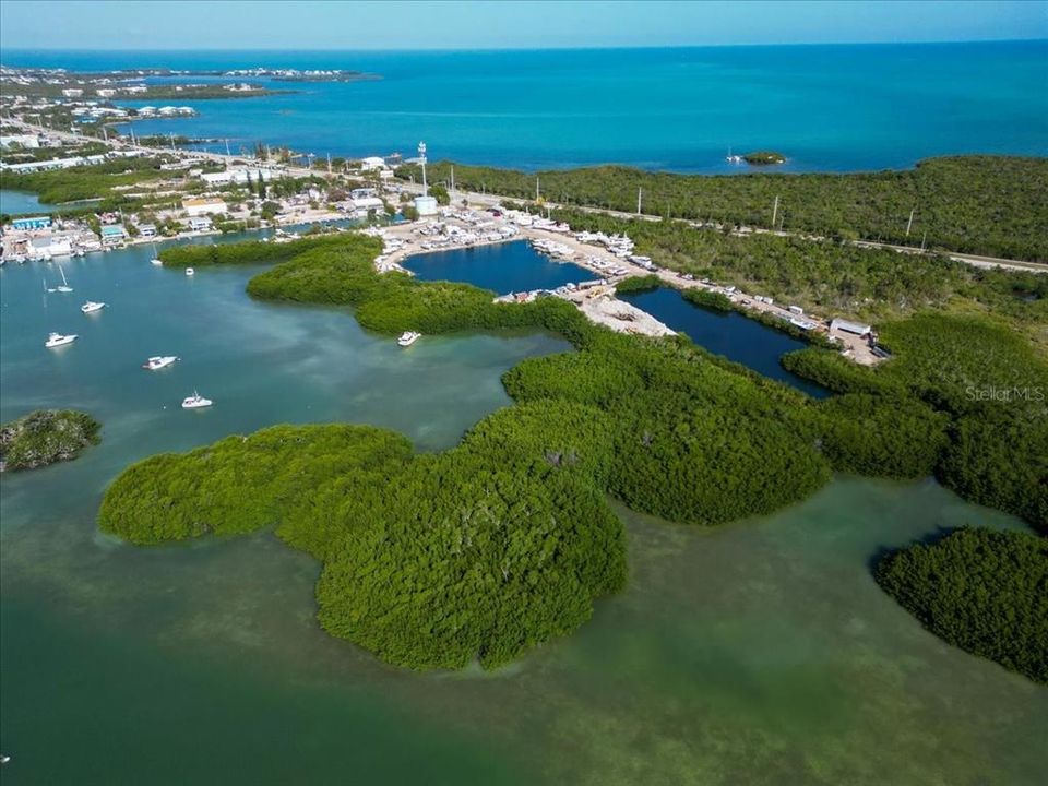 На продажу: $13,000,000 (0 спален, 0 ванн, 0 Квадратных фут)