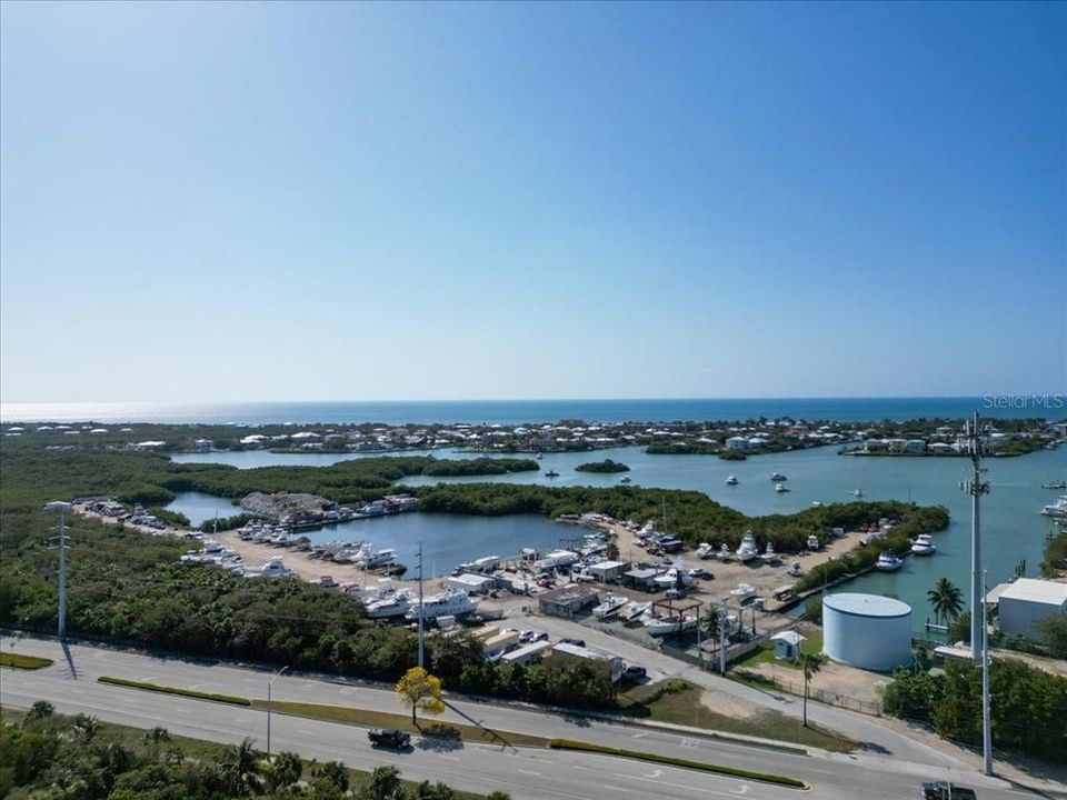 На продажу: $13,000,000 (0 спален, 0 ванн, 0 Квадратных фут)