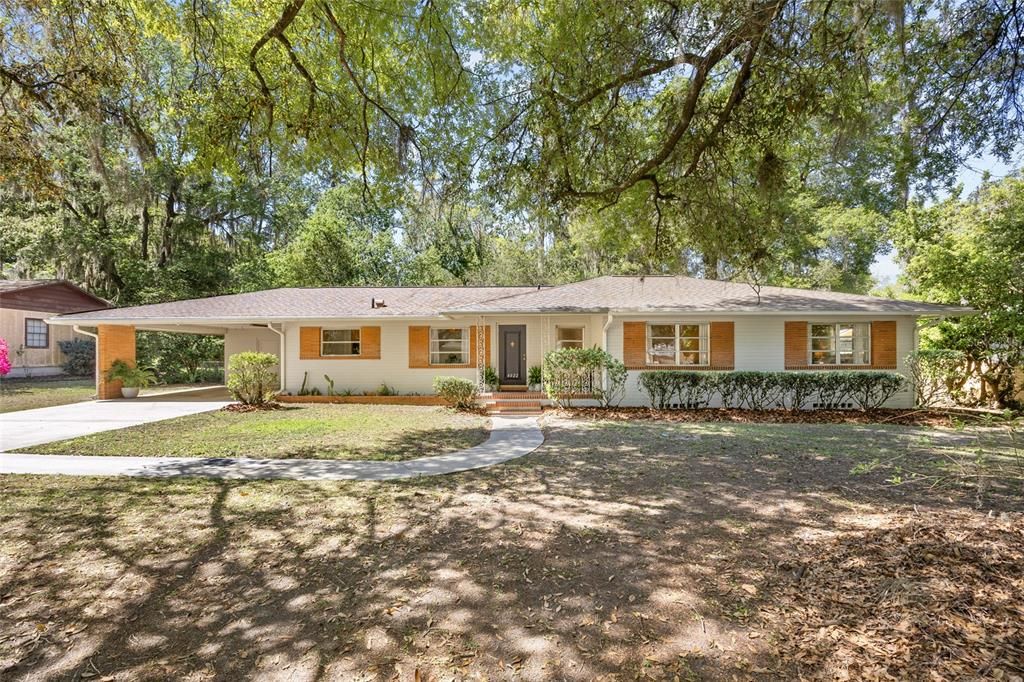 Recently Sold: $349,900 (3 beds, 2 baths, 1851 Square Feet)