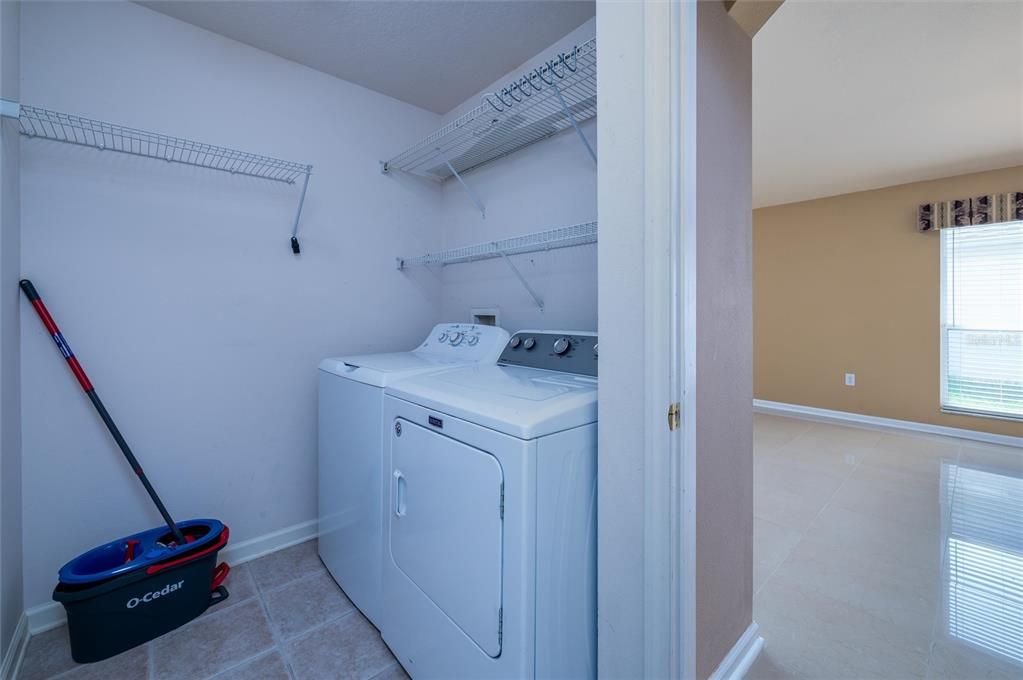 Active With Contract: $390,000 (4 beds, 2 baths, 1956 Square Feet)