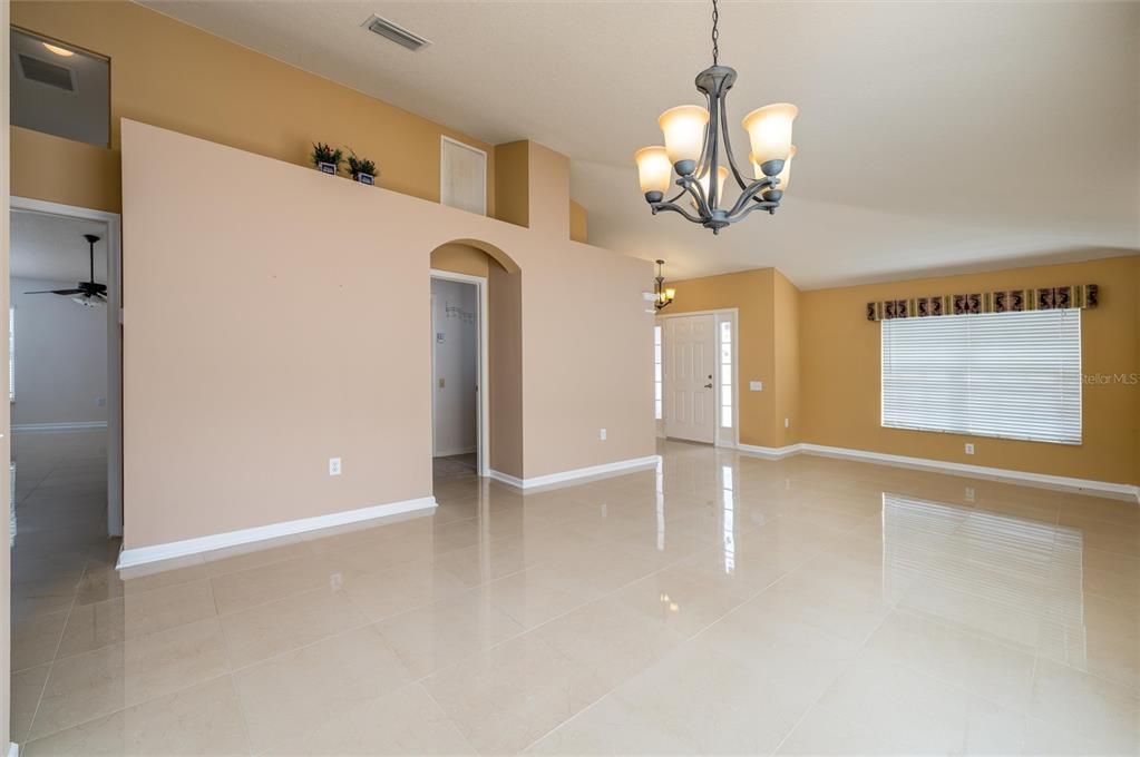 Active With Contract: $390,000 (4 beds, 2 baths, 1956 Square Feet)