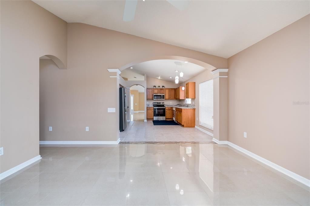 Active With Contract: $390,000 (4 beds, 2 baths, 1956 Square Feet)