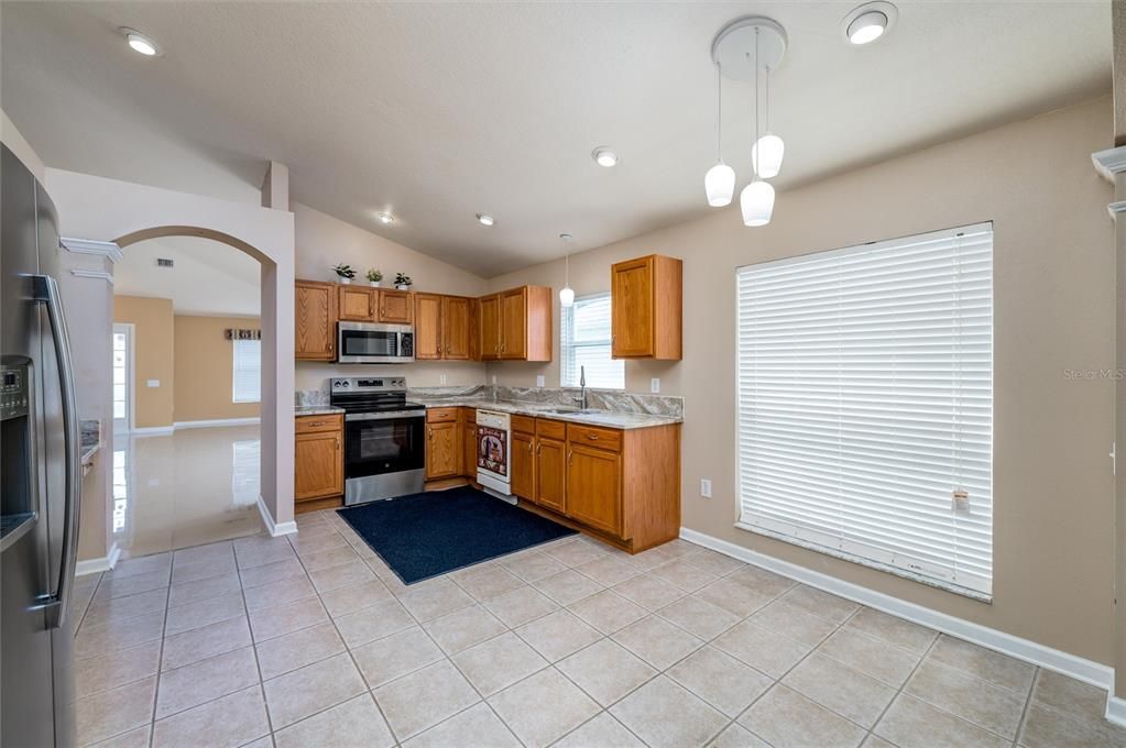 Active With Contract: $390,000 (4 beds, 2 baths, 1956 Square Feet)