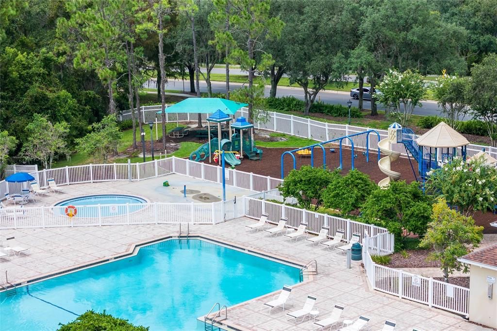 Active With Contract: $390,000 (4 beds, 2 baths, 1956 Square Feet)