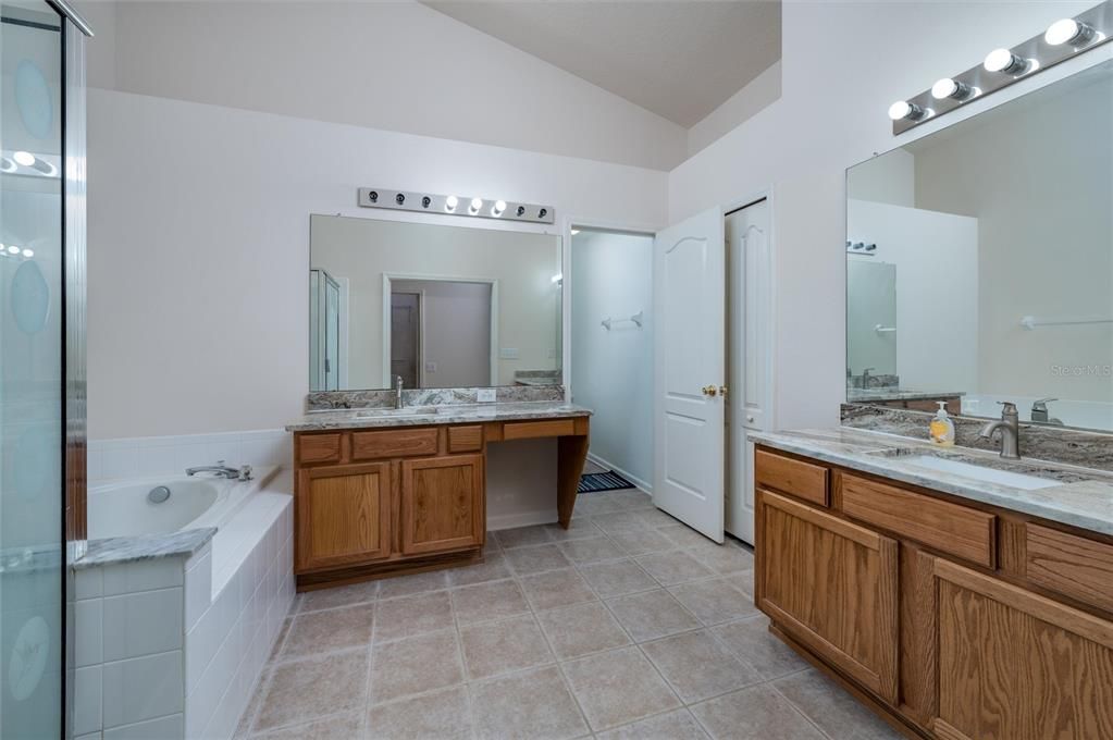 Active With Contract: $390,000 (4 beds, 2 baths, 1956 Square Feet)