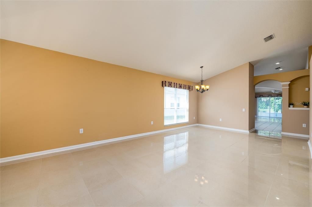 Active With Contract: $390,000 (4 beds, 2 baths, 1956 Square Feet)