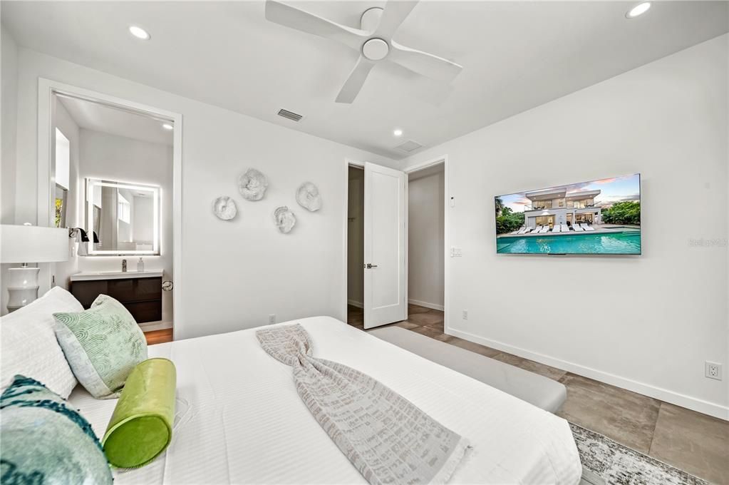 На продажу: $2,349,000 (6 спален, 6 ванн, 3500 Квадратных фут)