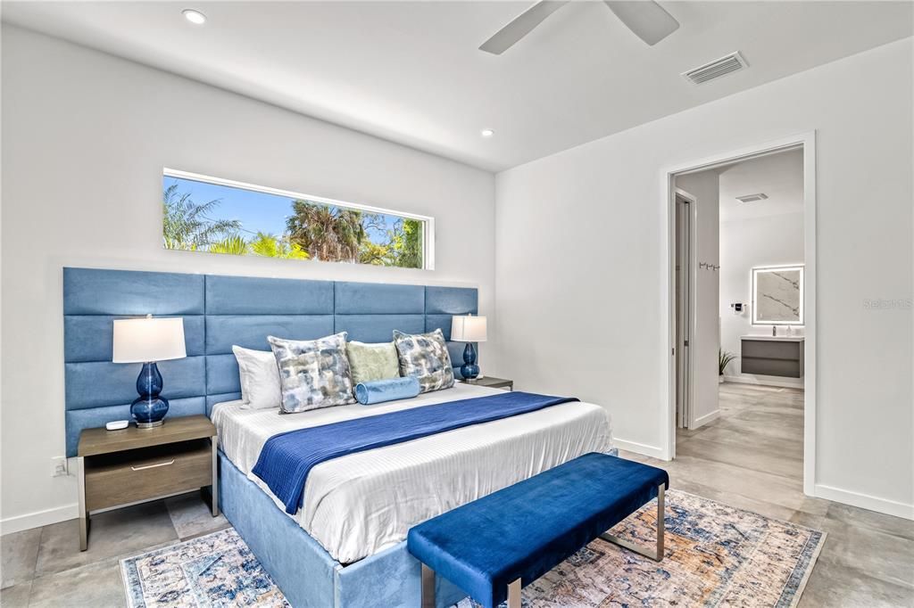 На продажу: $2,349,000 (6 спален, 6 ванн, 3500 Квадратных фут)