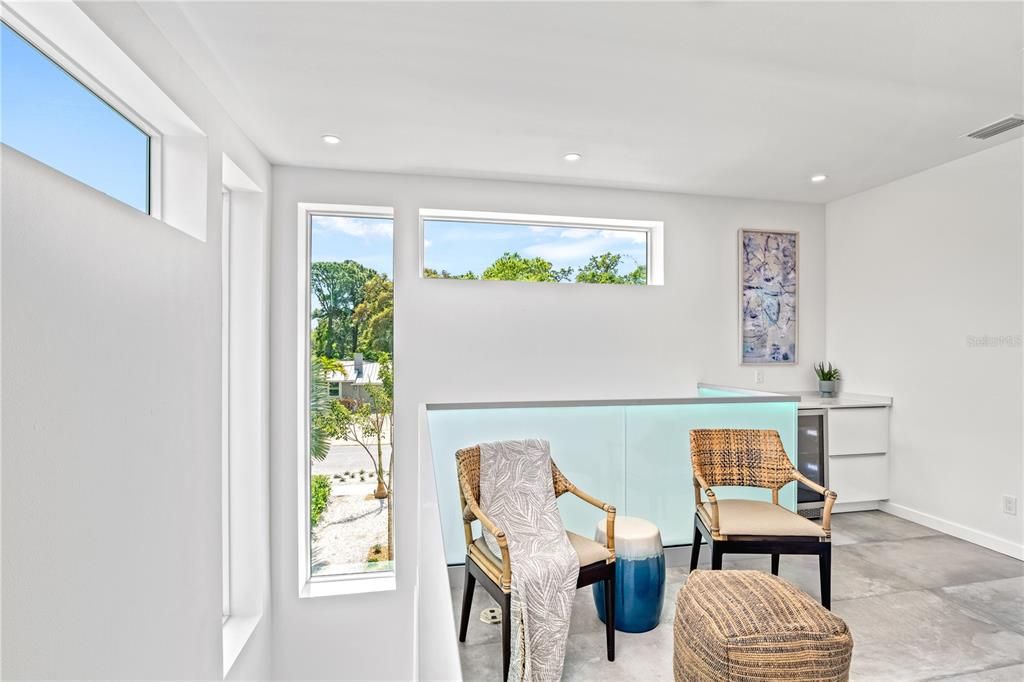 На продажу: $2,349,000 (6 спален, 6 ванн, 3500 Квадратных фут)