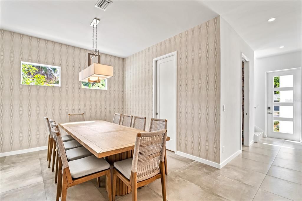 На продажу: $2,349,000 (6 спален, 6 ванн, 3500 Квадратных фут)