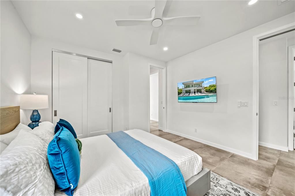 На продажу: $2,349,000 (6 спален, 6 ванн, 3500 Квадратных фут)