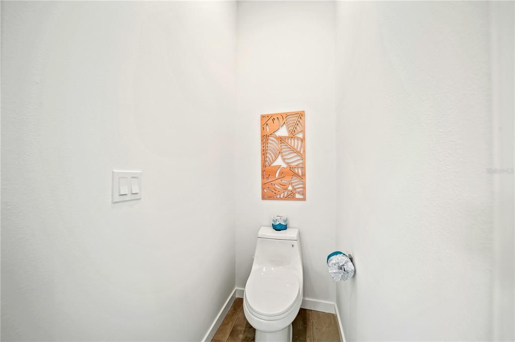 На продажу: $2,349,000 (6 спален, 6 ванн, 3500 Квадратных фут)