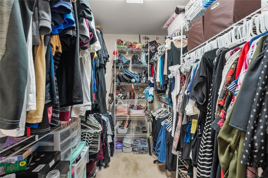 En Venta: $1,050,000 (5 camas, 3 baños, 4557 Pies cuadrados)