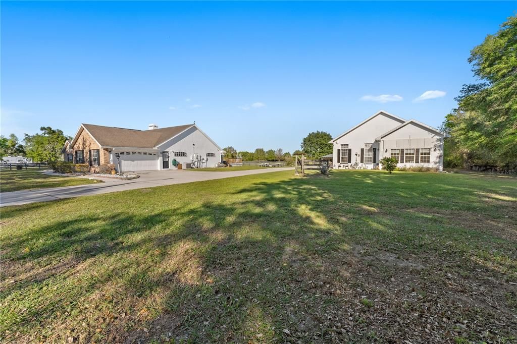 En Venta: $1,050,000 (5 camas, 3 baños, 4557 Pies cuadrados)