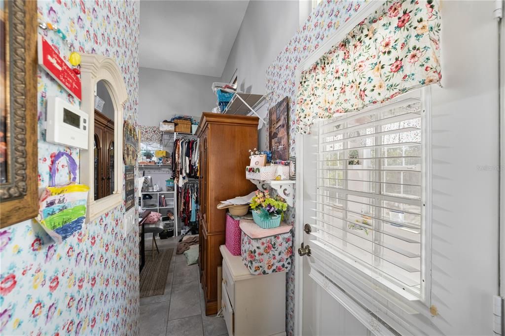 En Venta: $1,050,000 (5 camas, 3 baños, 4557 Pies cuadrados)